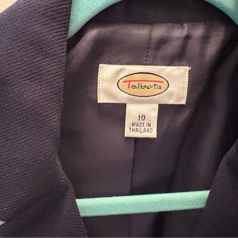 SHARP. Vintage Talbots Navy Blazer with Taupe Accents - Picture 6 of 7